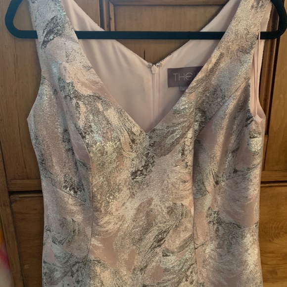 Theia formal gown - Picture 5 of 5